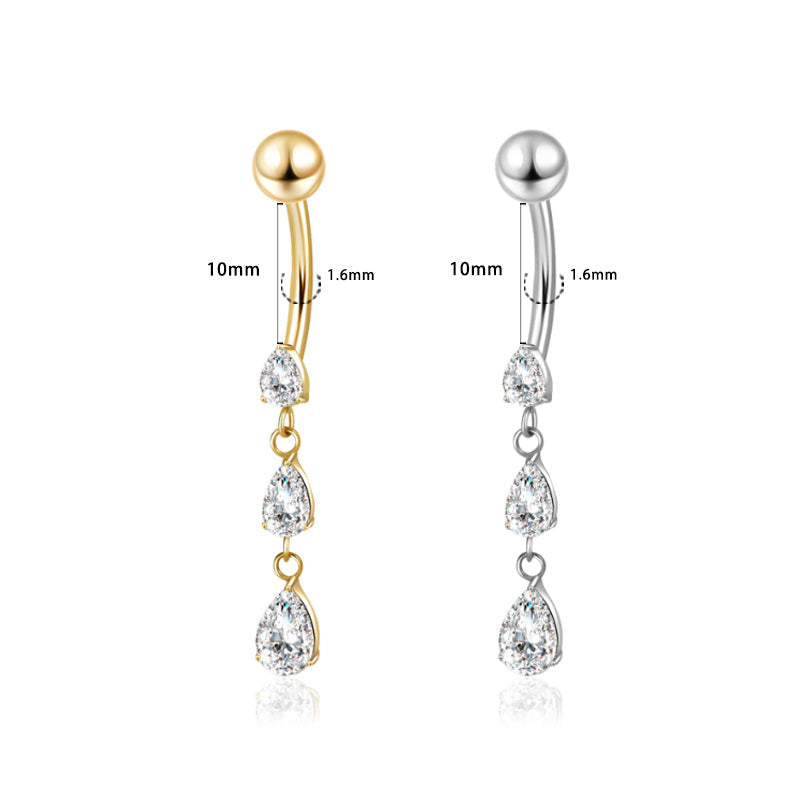 Titan Bauchnabelpiercing mit 3-fach Tropfen-Design von ROYALSKIN, detailreiche Nahaufnahme des Bananabell-Stifts