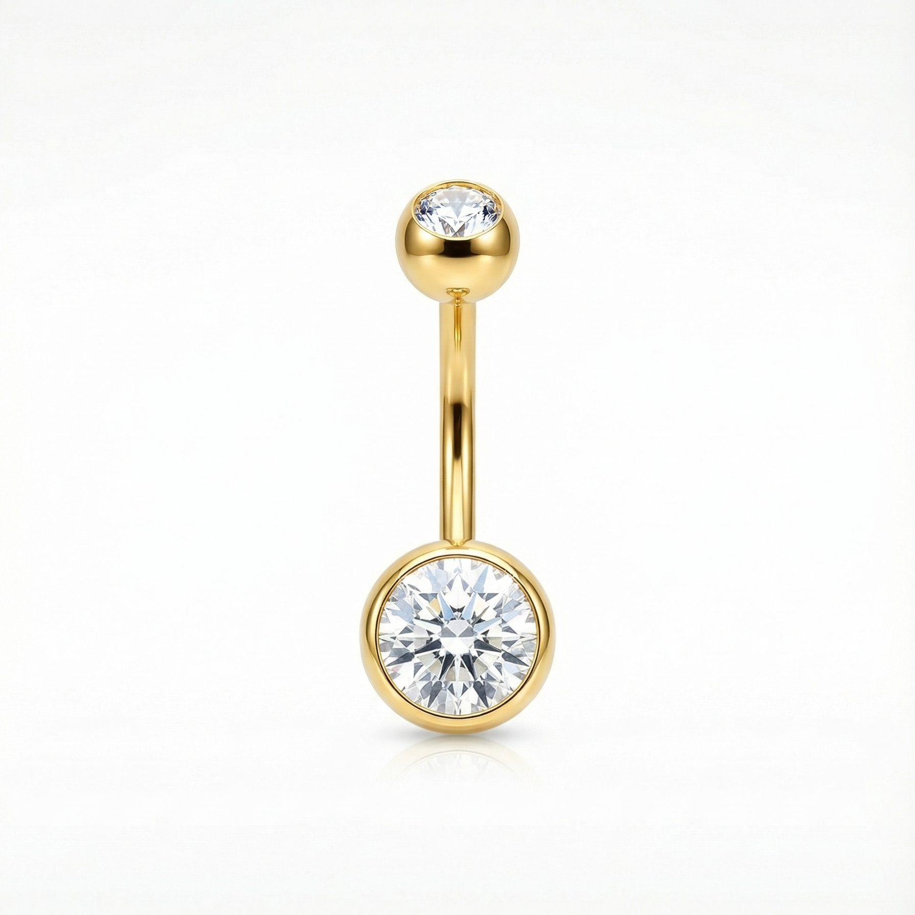 Bauchnabelpiercing aus Titan mit zwei Zirkonkristallen von ROYALSKIN, glänzend und elegant, sichtbar im Bild.