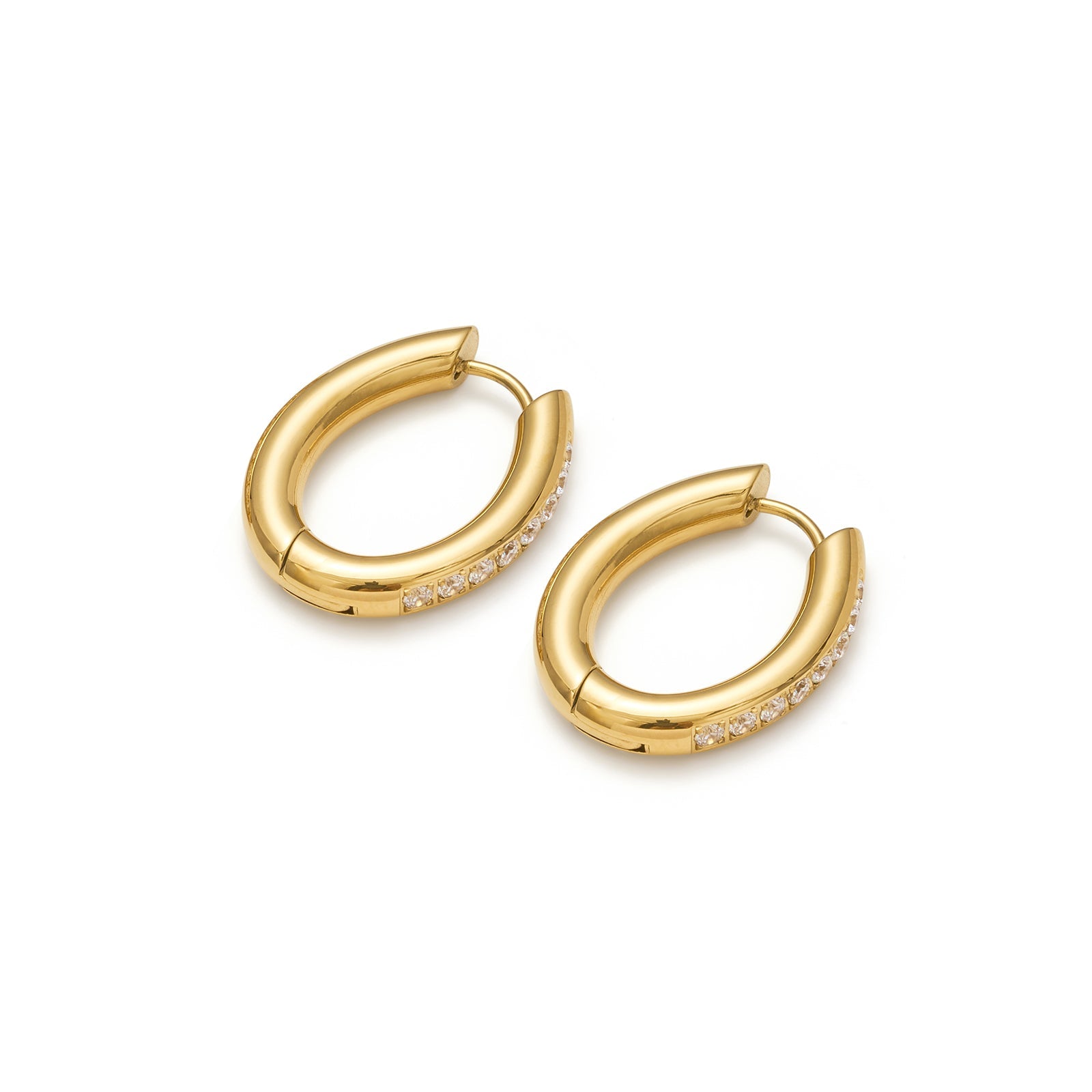 Goldene ROYALSKIN Creolen oval mit Kristallbesatz, elegante Ohrschmuck, schimmernde Kristalle, detailreiche Verarbeitung