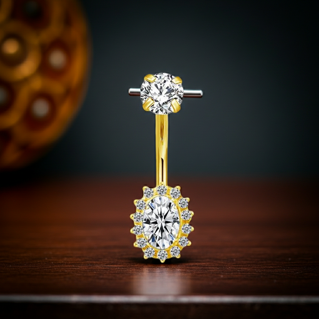 Bauchnabelpiercing aus Titan mit Halo Zirkonia, elegantes Schmuckstück von ROYALSKIN, zeigt das funkelnde Design.