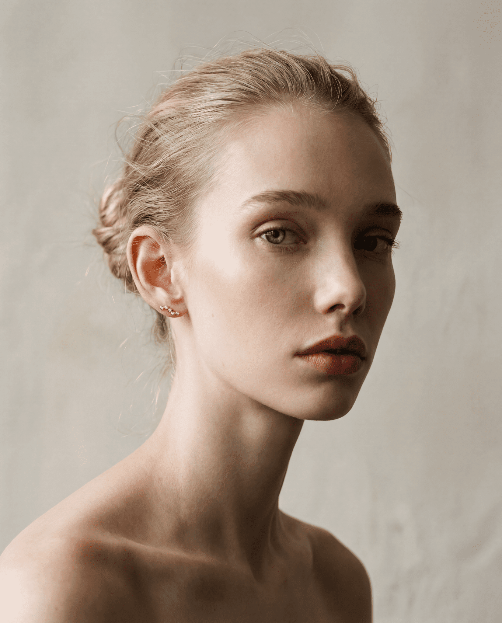 Ondra Ohrstecker – Wellen Zirkonia 925 Silber & 18K Gold - "Beauty by Fifi"